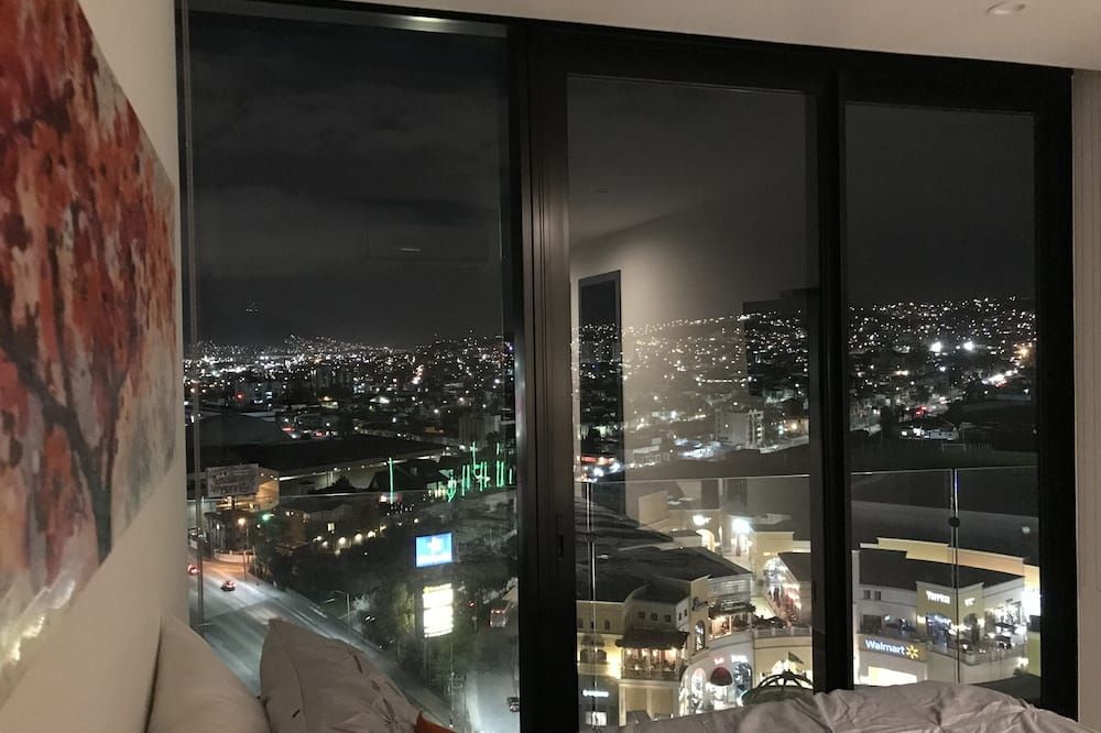 New 2bed/ 2ba across from Caliente/ Xoloizcuintles Stadium & Casino - تيجوانا - شرفة