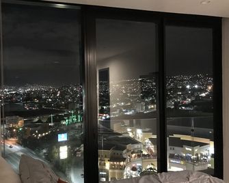 New 2bed/ 2ba across from Caliente/ Xoloizcuintles Stadium & Casino - Tijuana - Balcón