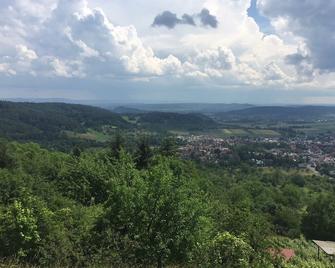 Rottenburg Seebronn 2 Rooms. Bathroom, Terrace, Own Entrance, Easily Accessible - Rottenburg am Neckar - Außenansicht