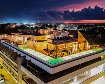 Holiday Inn Tulum By IHG - Tulum - Clădire