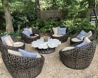 Beach house cape in North Fork's wine country - Mattituck - Patio