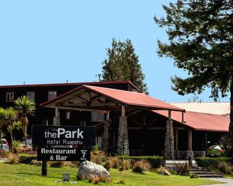 The Park Hotel Ruapehu - National Park Village - Building