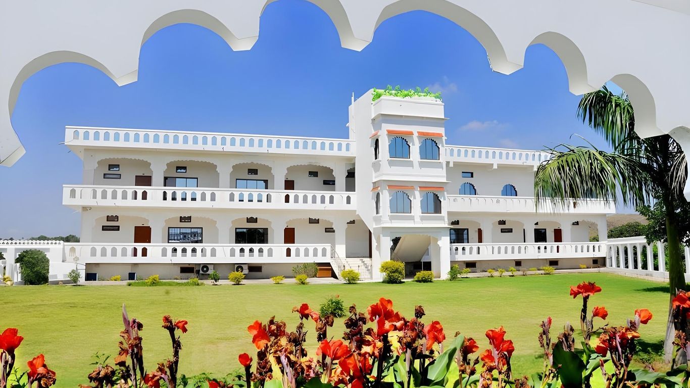 Narayan Niwas Resort