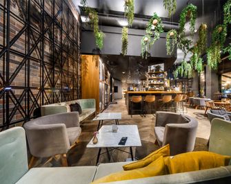 Park Inn by Radisson Danube Bratislava - ברטיסלבה - מסעדה