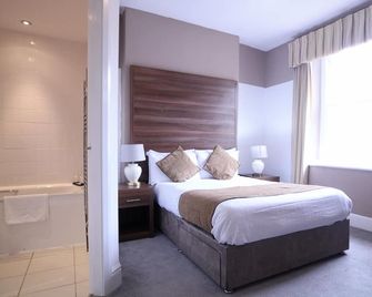 The Broadway Hotel - Llandudno - Bedroom