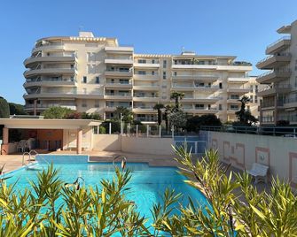 Appartement cosy piscine plage 2 pièces - Fréjus - Basen