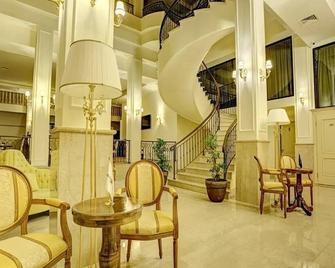 Hotel Garden - Пріштіна - Лоббі