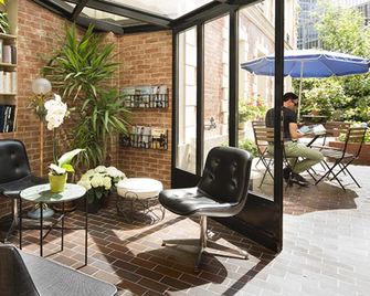 Espace Champerret - Levallois-Perret - Patio