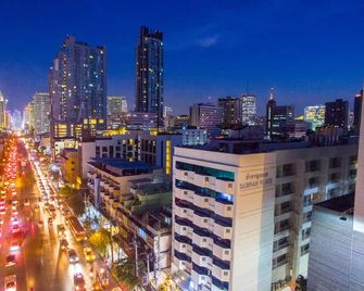 Samran Place Hotel - Bangkok - Outdoors view