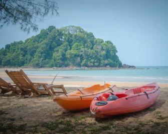Rakkan Resort - Ko Phra Thong - Playa