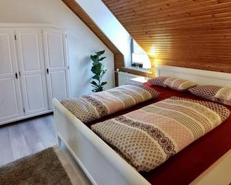 Ferienwohnung Kuczka - Flensburg - Bedroom