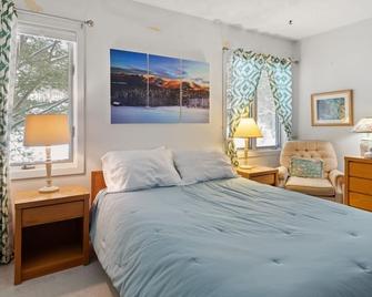 Sugarbush Snowside Condo 14 - Fayston - Bedroom