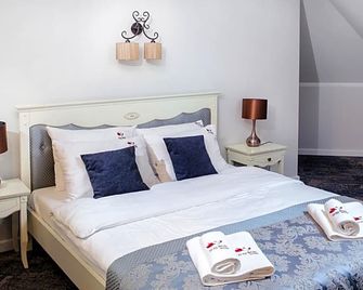 Hotel Trzy Roze - Zemborzyce - Habitación