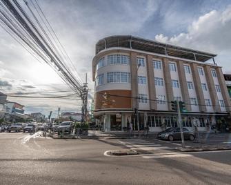 One Vientiane Hotel - Vientiane - Bina