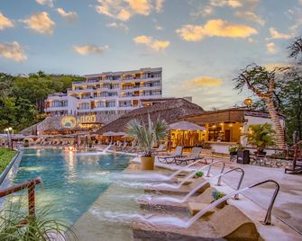 Nirú Ocean Suites by Binniguenda - Santa Maria Huatulco - Pool