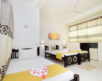 Royal Beach Hotel Hikkaduwa - Hikkaduwa