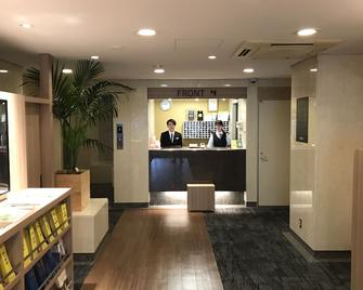 Smile Hotel Tokyo Asagaya - Tokyo - Front desk