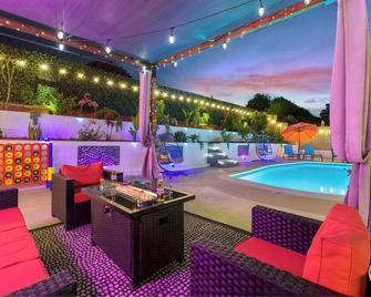 Summer Splash! 4BR La Mesa w/ Pool & Spa Fun - La Mesa
