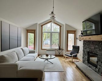 Beautiful Cottage in Tobermory - Tobermory - Living room