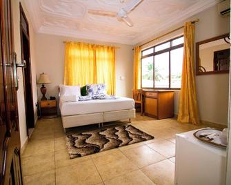 Prestige Guesthouse ,ksi - 庫馬西 - 臥室