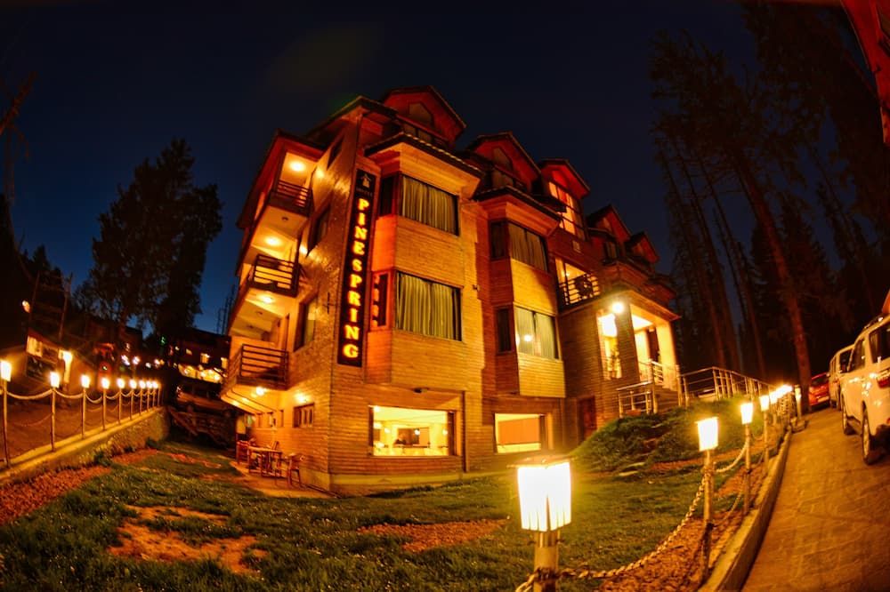Pine Spring Resort Gulmarg - Gulmarg - Bâtiment