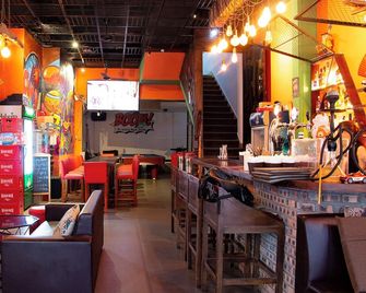 Group Nest Hostel - Hanoi - Bar