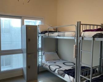 Decent Boys Hostel - Dubái - Habitación