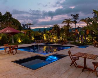 Termales del Otoño - Manizales - Piscina