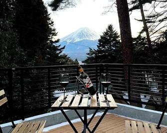 BBQ available Luxury villa Borealis in the midd - Luxury villa with BBQ facilities overlooking Mount Fuji Borealis / Minamitsurugun Yamanashi - Fujikawaguchiko - Balcony