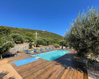 Tra la collina e mare Appartamento - Santeramo in Colle - Басейн