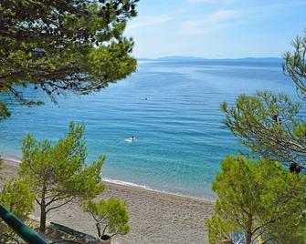Apartments Buljan - Brela - Beach
