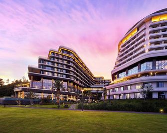 Parnas Hotel Jeju - Seogwipo - Gebouw