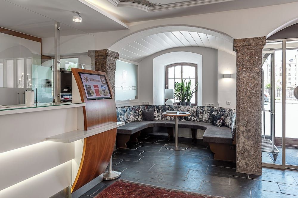 Hotel Mondschein - אינזברוק