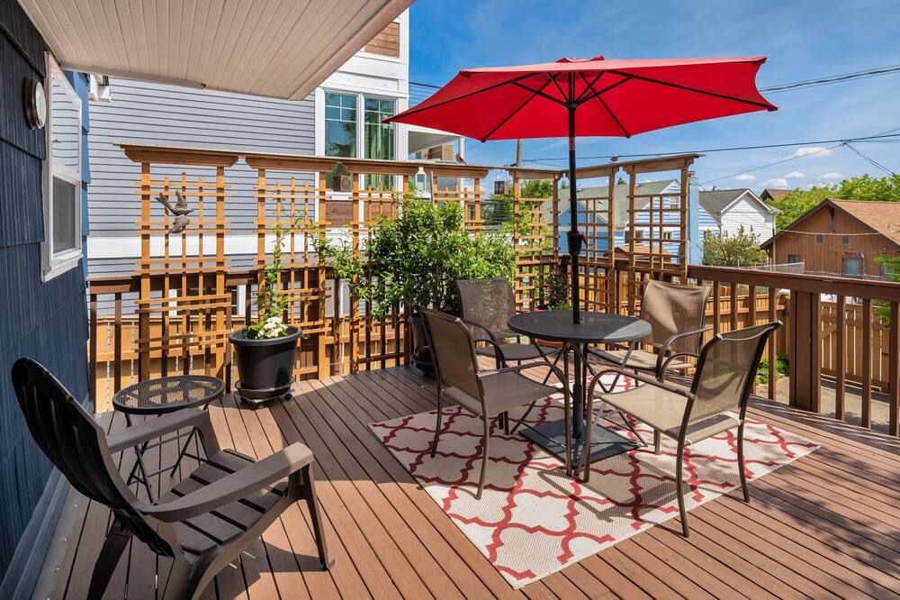 Charming cottage in amazing Seattle neighborhood - only 15 minutes to downtown - סיאטל - מרפסת