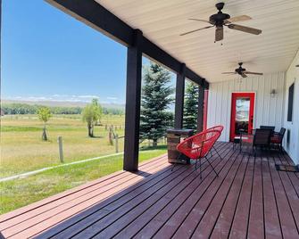 Relax 175 Cottage In Big Timber, Montana - Big Timber - Patio