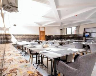 Blooming Suites - Naivasha - Restaurant