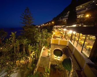 Hotel Baia Delle Sirene - Taormina