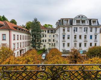 فندق روميرهوف - بادين-بادين - مبنى