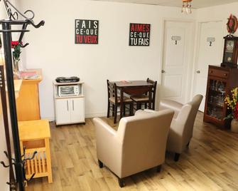 Casa Linda bed and breakfest - Princeville - Sala de estar