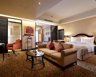 E-Da Royal Hotel - Kaohsiung City - Bedroom