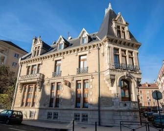 Apparthotel Privilodges Quartier De Bonne - Grenoble - Building