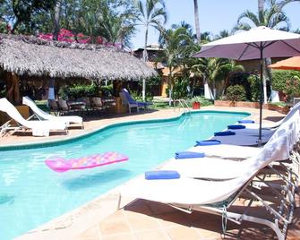 Charming 1 BR Apartment w/ terrace, ionization pool system,1min walk to beach - Puerto Escondido - Alberca