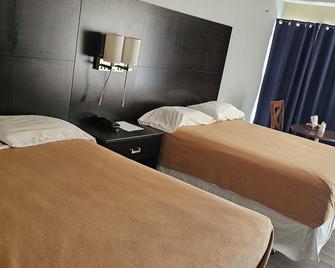 Town'n Country Motor Inn - Leamington - Bedroom