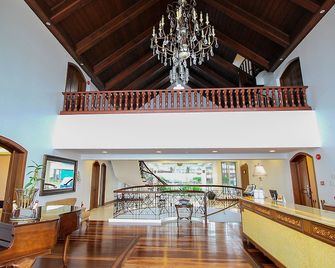 Villa Ibarra - טאגיטאי - לובי