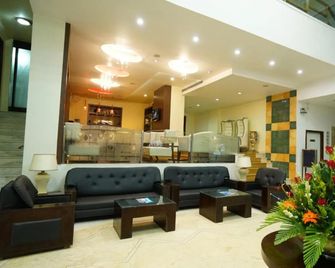 Hotel Celebration - Raipur - Raipur - Lobby