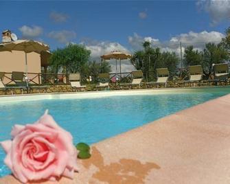 Agriturismo Le Rose - Montalto di Castro - Piscina