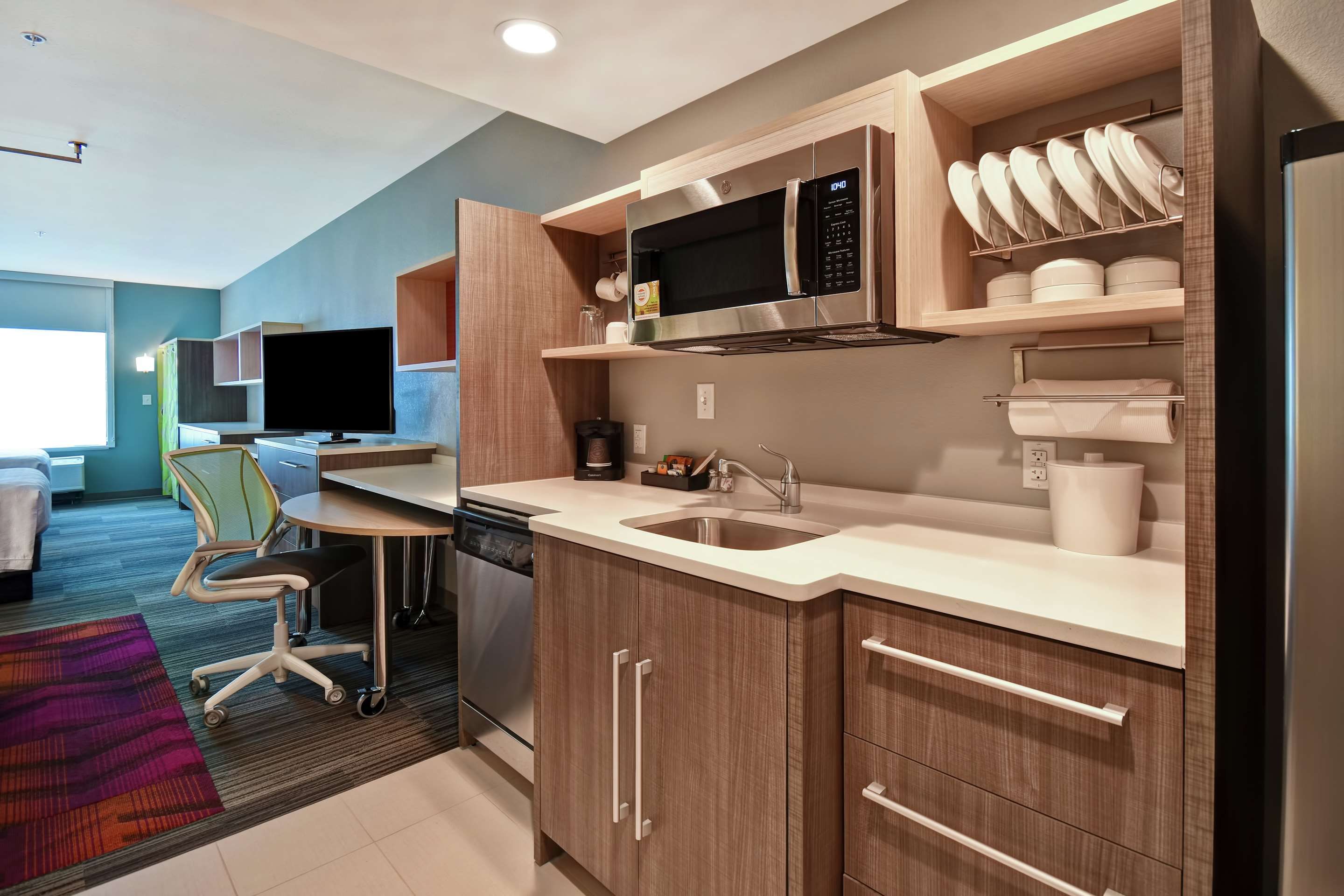 Kitchen view of Home2 Suites by Hilton Shreveport