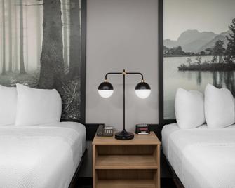 Super 8 by Wyndham Sault Ste Marie On - Sault Ste Marie - Soveværelse