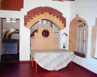 Jungle Lodge Maneland - Sasan Gir - Front desk