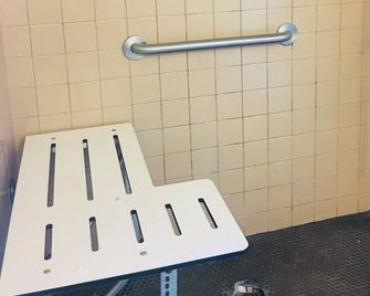 Motel 6 Atlanta Northeast-Norcross - Norcross - Kamar Mandi